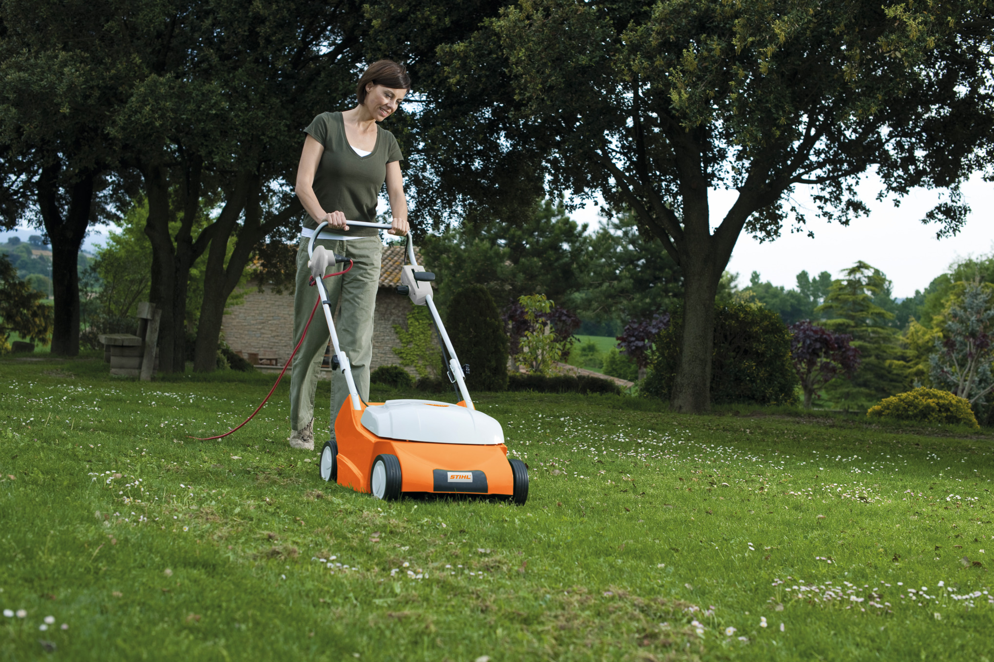 Zorgvuldig lezen knop antwoord RLE 540 elektrische verticuteermachine | STIHL