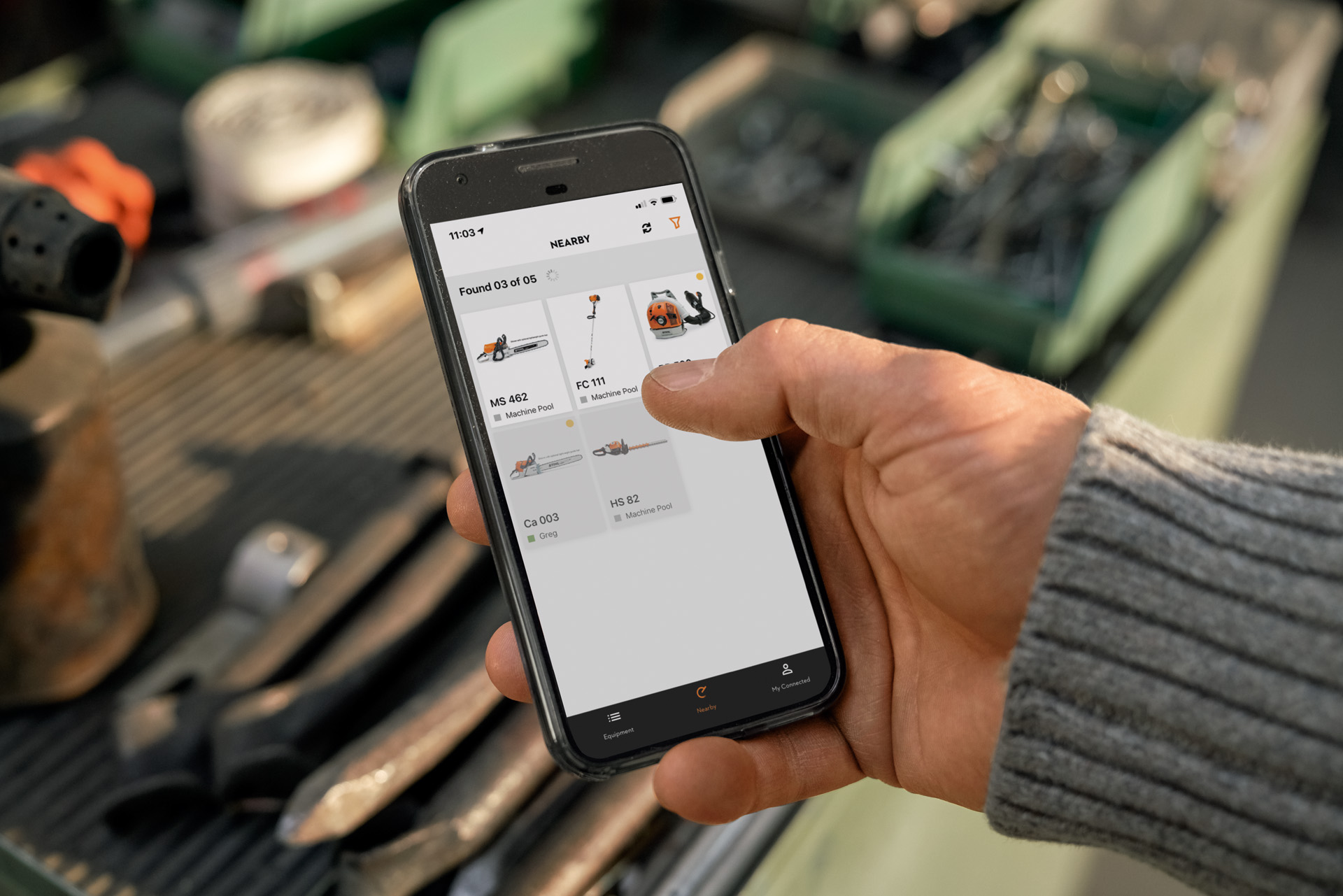 STIHL Connected App wordt gebruikt op een smartphone